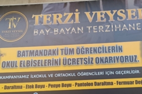 Batmanlı terziden örnek davranış: Yırtık ve sökük okul kıyafetlerini ücretsiz onarıyor