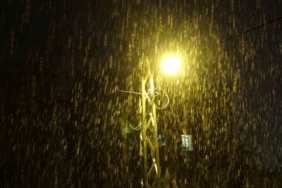 Bitlis’te mevsimin ilk karı yağdı