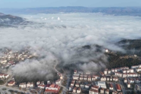 Boyabat güne sis perdesiyle uyandı