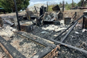 Bozcaada’da çıkan yangında otel kullanılamaz hale geldi