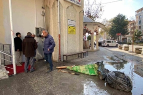 Burdur’da cami minaresinde yangın korkuttu
