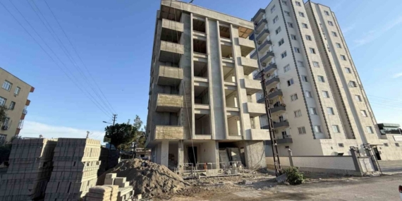 Çalıştığı inşaattan düşen işçi hayatını kaybetti