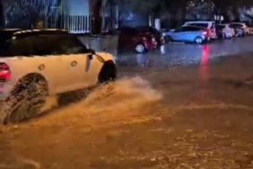 Çanakkale’de cadde ve sokaklar göle döndü