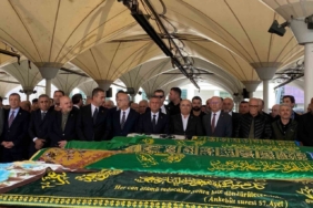 CHP Genel Başkanı Özel, 27. Dönem Milletvekili Turan Aydoğan’ın annesinin cenazesine katıldı