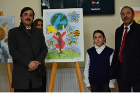 Çıldırlı öğrenci ’Ailede Kadın’ temalı yarışmada birinci oldu