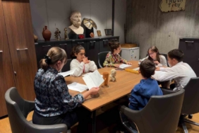 Çocuklar Troya Müzesi’ni ele geçirdi