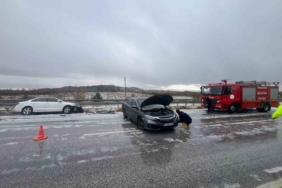 Çorum’da dolu yağışı kazaya neden oldu: 10 yaralı