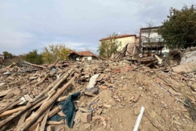 Çorum’da metruk bina çöktü