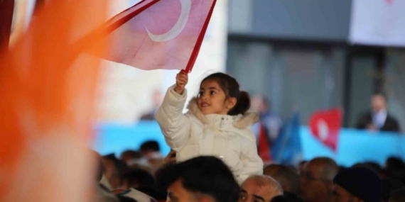 Cumhurbaşkanı Erdoğan: "350 bin 178 bağımsız bölümün anahtarlarını hak sahibi kardeşlerimize takdim etmiş oluyoruz"