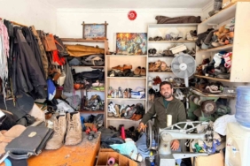 Datça’da 26 yıldır ayakkabı tamirciliği yapıyor