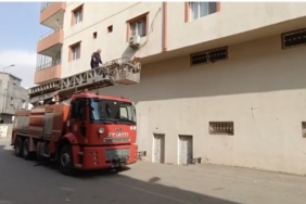 Demir korkulukta sıkışan güvercini itfaiye kurtardı