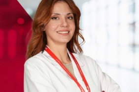 Diş Hekimi Özbek: "Ağız kokusu sosyal ilişkileri derinden sarsabiliyor"