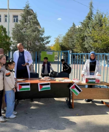 Diyarbakır’da öğrencilerden Gazze’ye 1 milyon 287 bin liralık destek