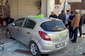 Edirne’de otomobil fırına girdi: 4 yaralı