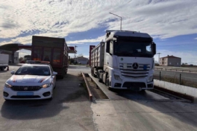 Edirne’de tonaj uygulamasında aşırı yüklü tıra 59 bin TL ceza