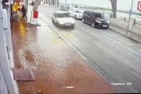 Edremit’te esnafa silahlı saldırı anı kamerada