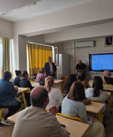 Efeler’de öğretmenler proje üretimi için bir araya geldi