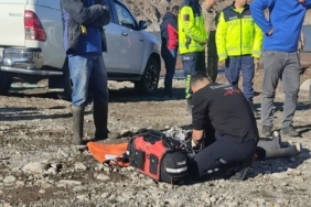 El freni açılan pikap baraja düştü: Kadın mühendis hayatını kaybetti