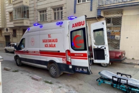 Elazığ’da kendi boğazını kesen kadın ağır yaralandı