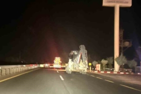 Elazığ’da stop ışıkları olmayan kepçe kazaya davetiye çıkardı