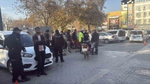 Erbaa’da sahte plaka denetiminde yakayı ele verdi, 64 bin TL ceza uygulandı