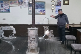 Erzincan’da yıkım faciasından dönüldü: Müşteriler çaylarını bırakıp canlarını kurtardı