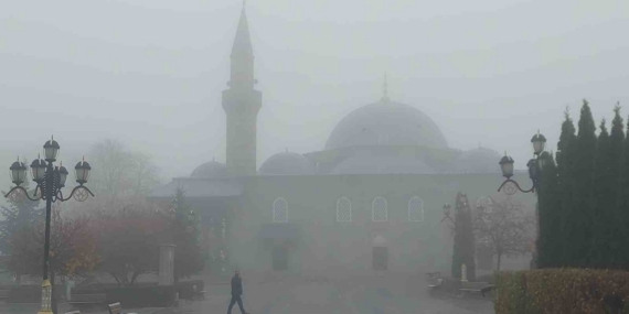 Erzurum güne sisle uyandı