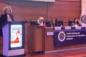Erzurum’da "Kadına yönelik şiddetin izleri" paneli