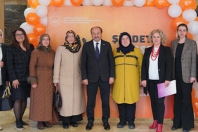 ETÜ paydaşlığında ‘Kadına yönelik şiddetin izleri’ paneli düzenlendi