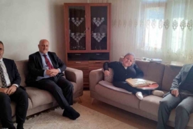 Evde eğitim hizmeti alan öğrenciye moral ziyareti