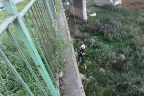 Filyos Çayı’na düşen yavru kedi kurtarıldı