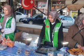 Gazze için hayır çarşısı kurdular