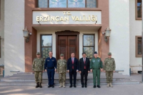 Genelkurmay Başkanı Orgeneral Bayraktaroğlu, Erzincan Valiliğini ziyaret etti