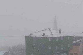 Giresun yaylaları beyaza büründü