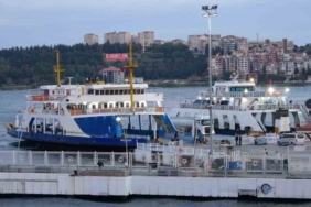 Gökçeada’ya tüm feribot seferleri iptal edildi