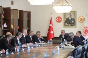 Gölcük’e çok amaçlı kapalı spor salonu müjdesi