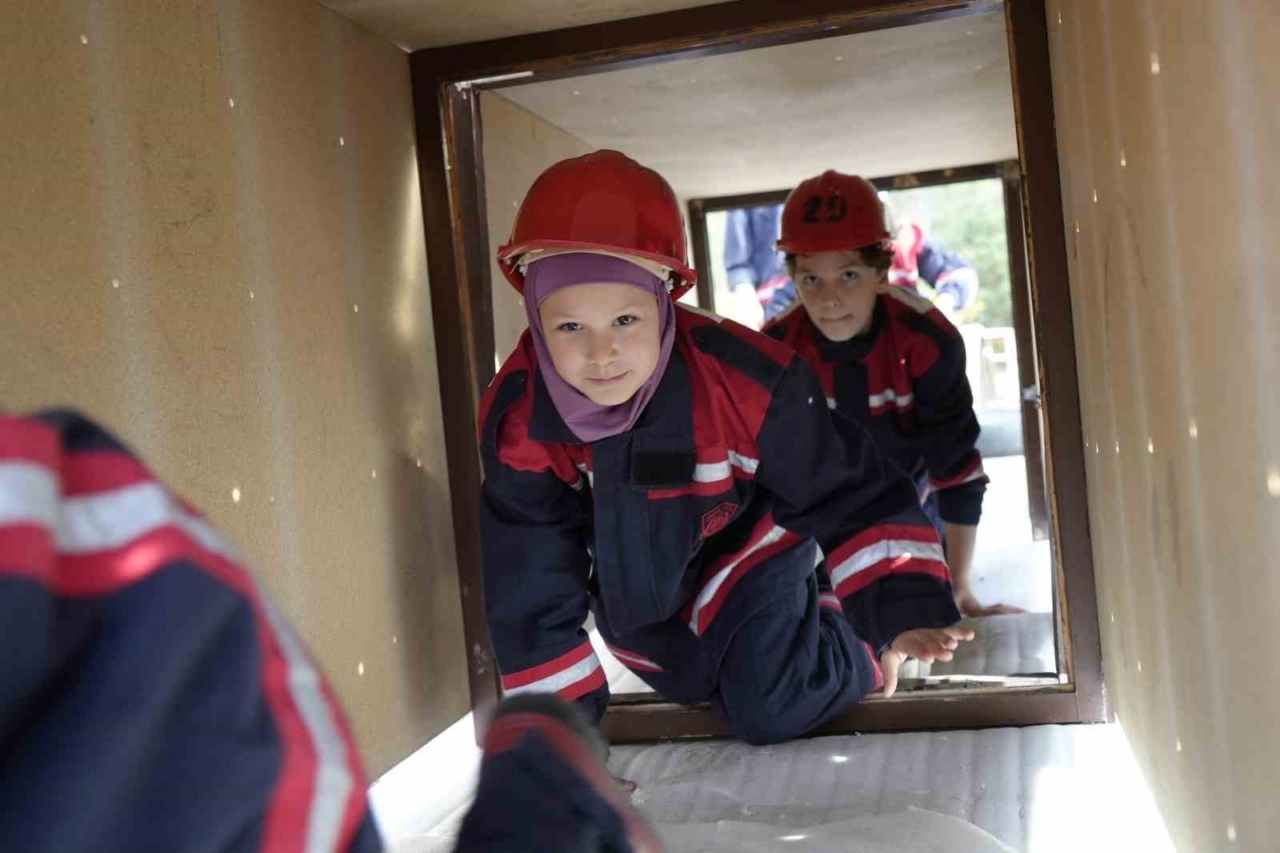 Gümüşhane’de itfaiyecilik eğitimi temelden başlıyor