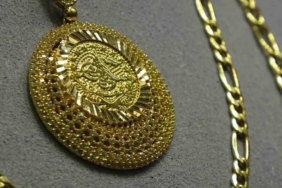 Güvenli liman altın yatırımcısını güldürdü, döviz ise üzdü