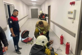 Hastanede elektrik panosundan çıkan yangın söndürüldü