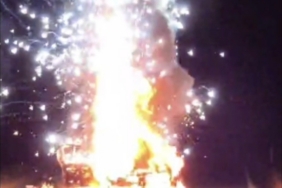 Hilvan’da alev alan otomobil bomba gibi patladı