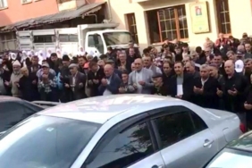 Hisarcık’ta 24 kişilik umre kafilesi dualarla uğurlandı