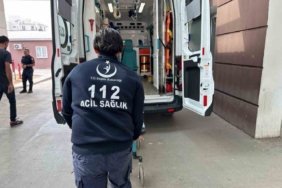 İki grup arasındaki bıçaklı kavgada 3 kişi yaralandı