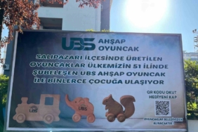 İlçede çocuklara ücretsiz QR kodla oyuncak sürprizi