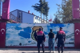 Isparta’da silahlı tehdit suçundan aranan hükümlü yakalandı