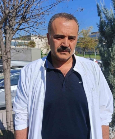 İşyerindeki köpeğin saldırısı nedeniyle ağır yaralanan adam o anları anlattı: "Kafamdan ve kolumdan ısırdı, kanlar içinde kaldım"