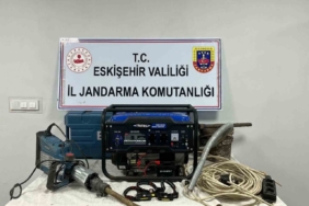 Kaçak kazı yapan 4 şüpheli suçüstü yakalandı