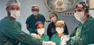 Kağızman Devlet Hastanesi’nde karın kesisi ameliyatı