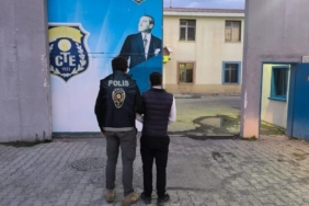 Kağızman’da polis uyuşturucu tacirlerine göz açtırmıyor