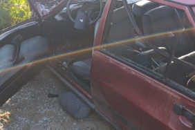 Kaldırımda yürürken dehşeti yaşadılar: Otomobilin altında kalan babaanne ve 2 torunu ağır yaralandı