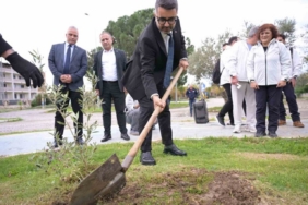 Kar Spor İda Ultra öncesinde zeytin fidanları toprakla buluştu